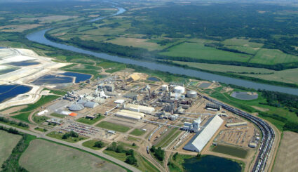 Nutrien's Redwater nitrogen fertilizer production facility in Alberta. Source: Nutrien Media Portal (2006 Ron Garnett - AirScapes.ca)